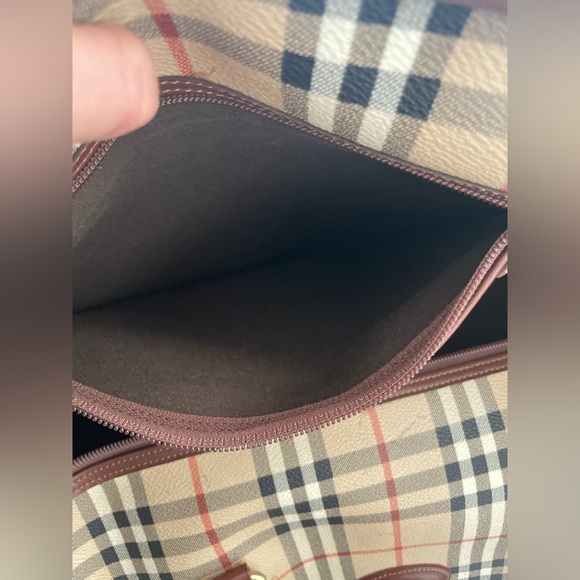 BURBERRY vintage 
BROWN HAYMARKET CHECK COATED CANVAS DUFFLE BAG - Picture 11 of 16